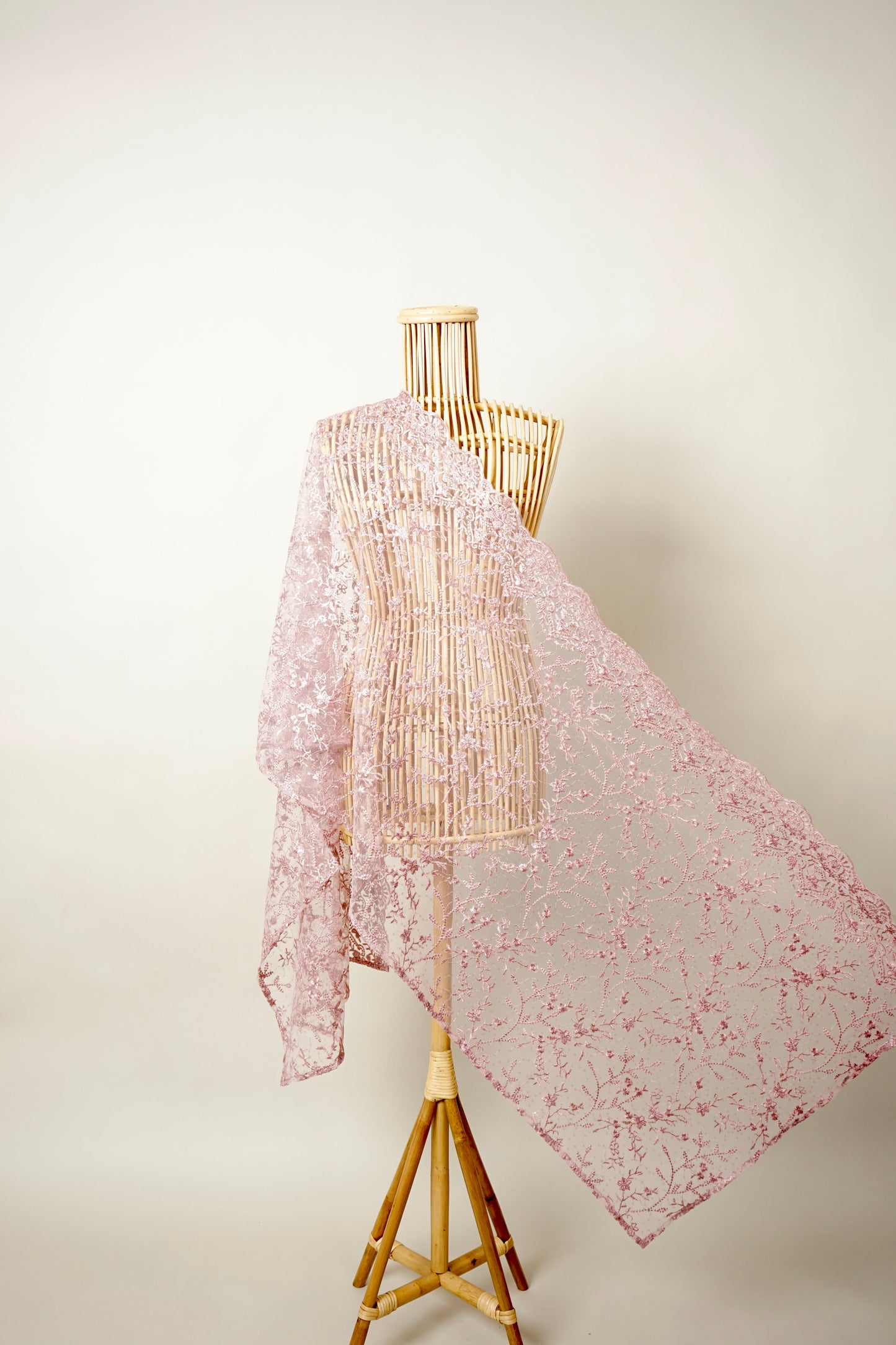 Rimba Sekar Selendang in Soft Pink