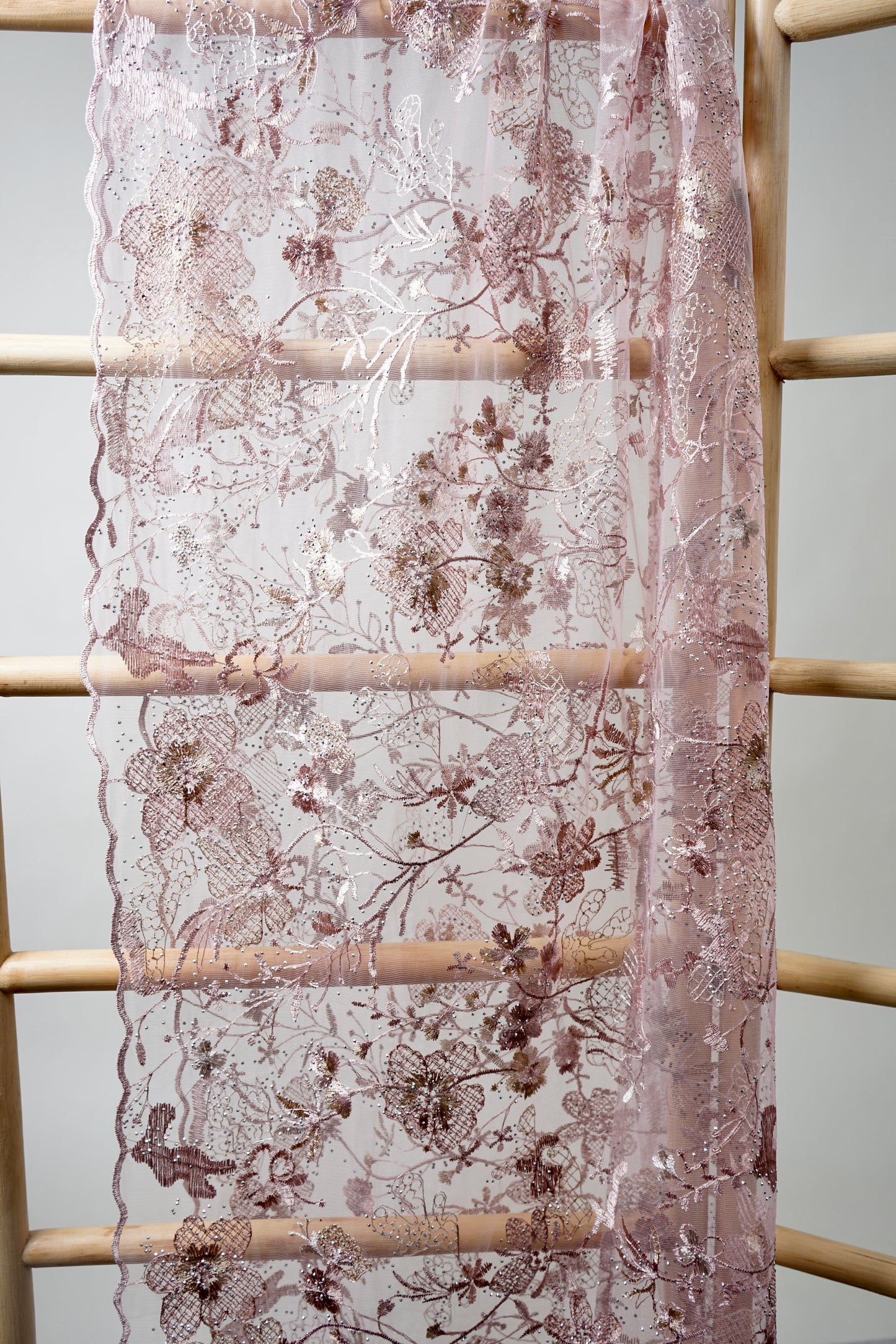 Rafflesia Bejewelled Selendang in Soft Pink