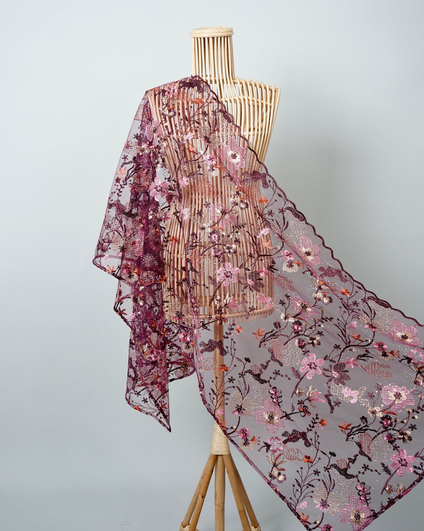 Rafflesia Bejewelled Selendang in Burgundy