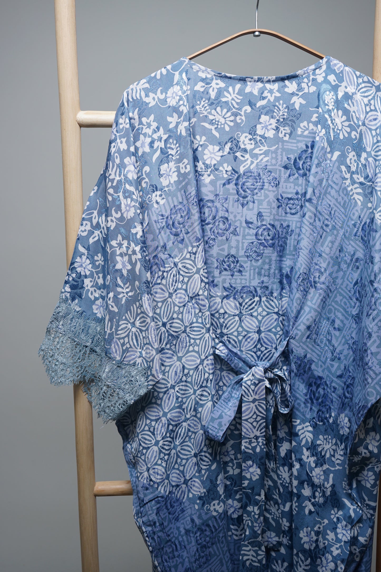 Kesuma Melur Kaftan in Sky Blue