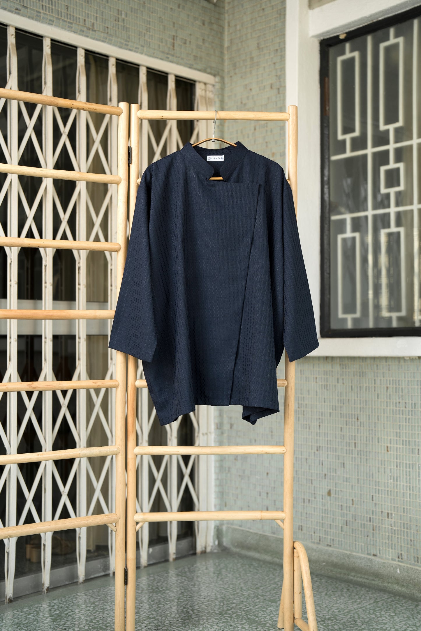 Abadi Janggan Unisex Boxy Top in Dark Blue