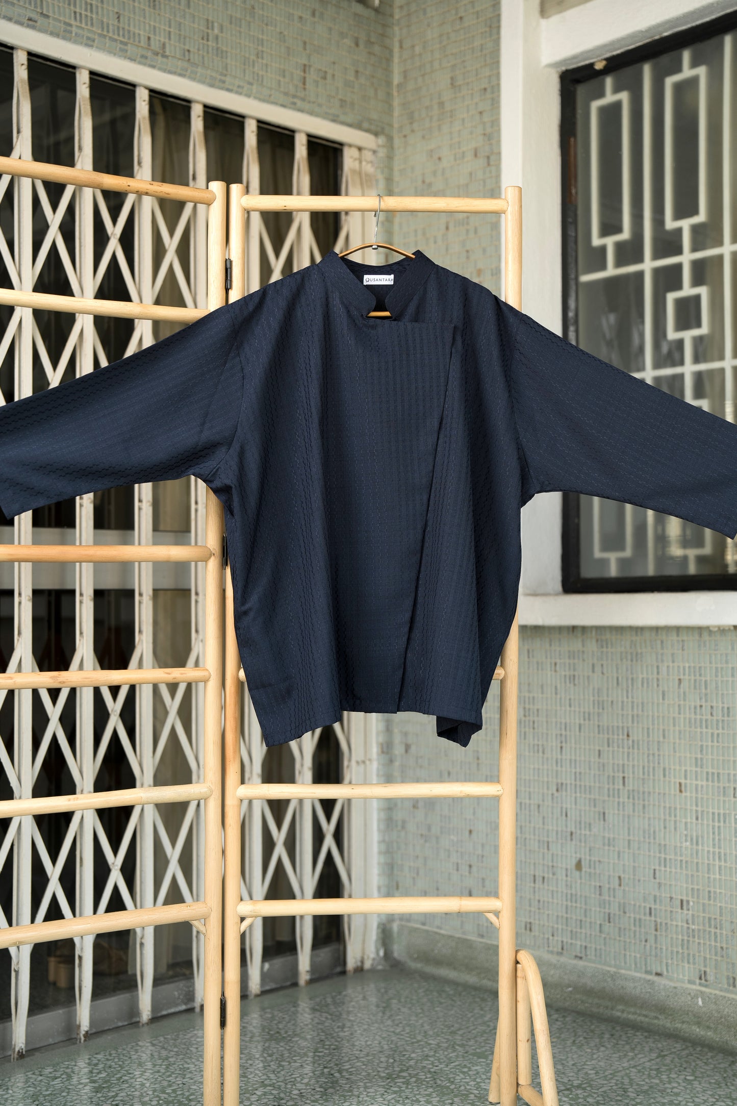 Abadi Janggan Unisex Boxy Top in Dark Blue