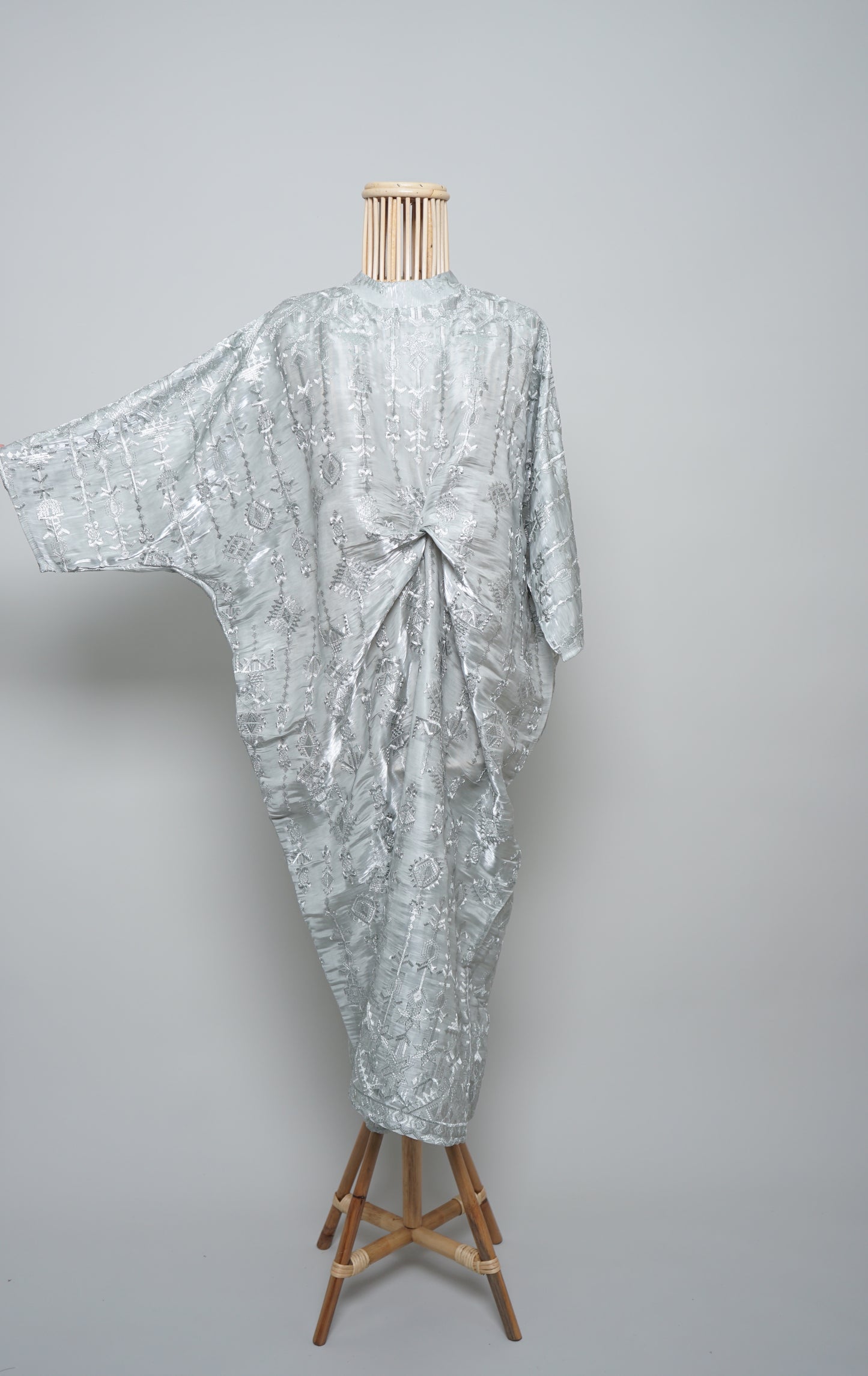 Kesuma Orked Kaftan in Sage Green