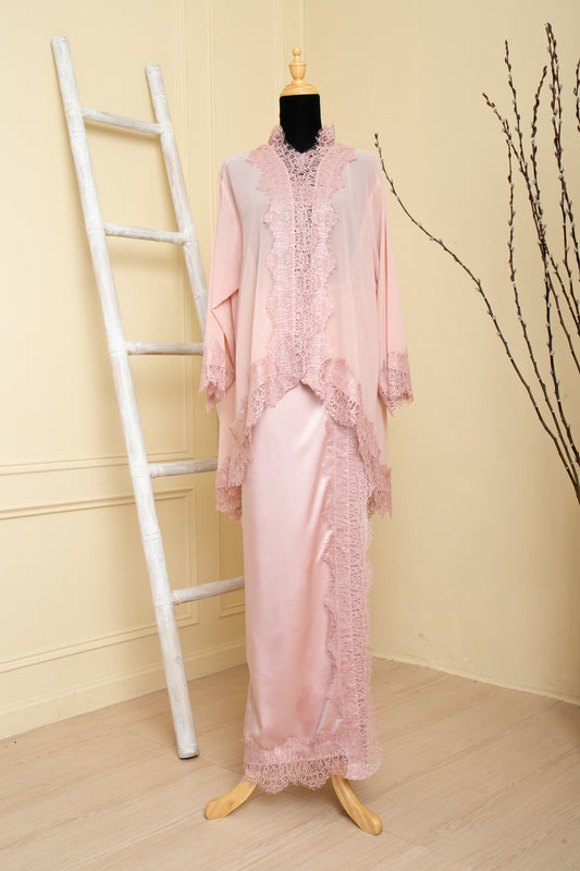 Lelia Kebaya Lace Set in Pink