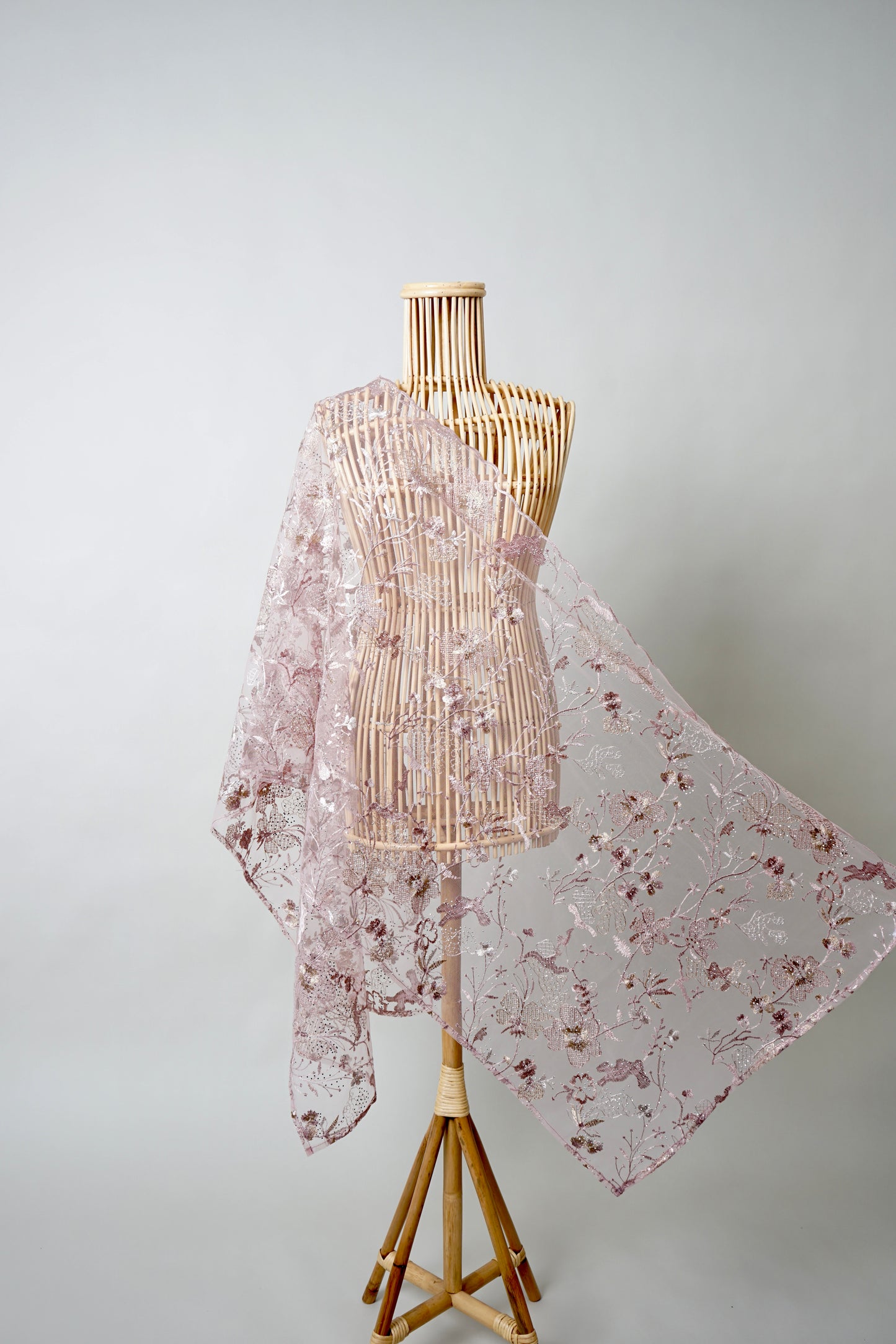 Rafflesia Bejewelled Selendang in Soft Pink