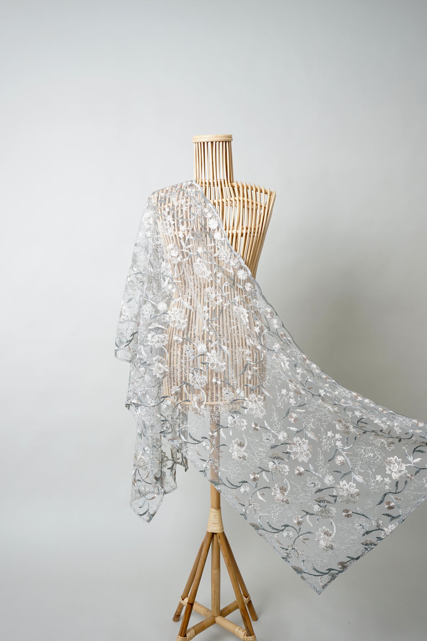 Jasmin Bejewelled Selendang in Silver Grey