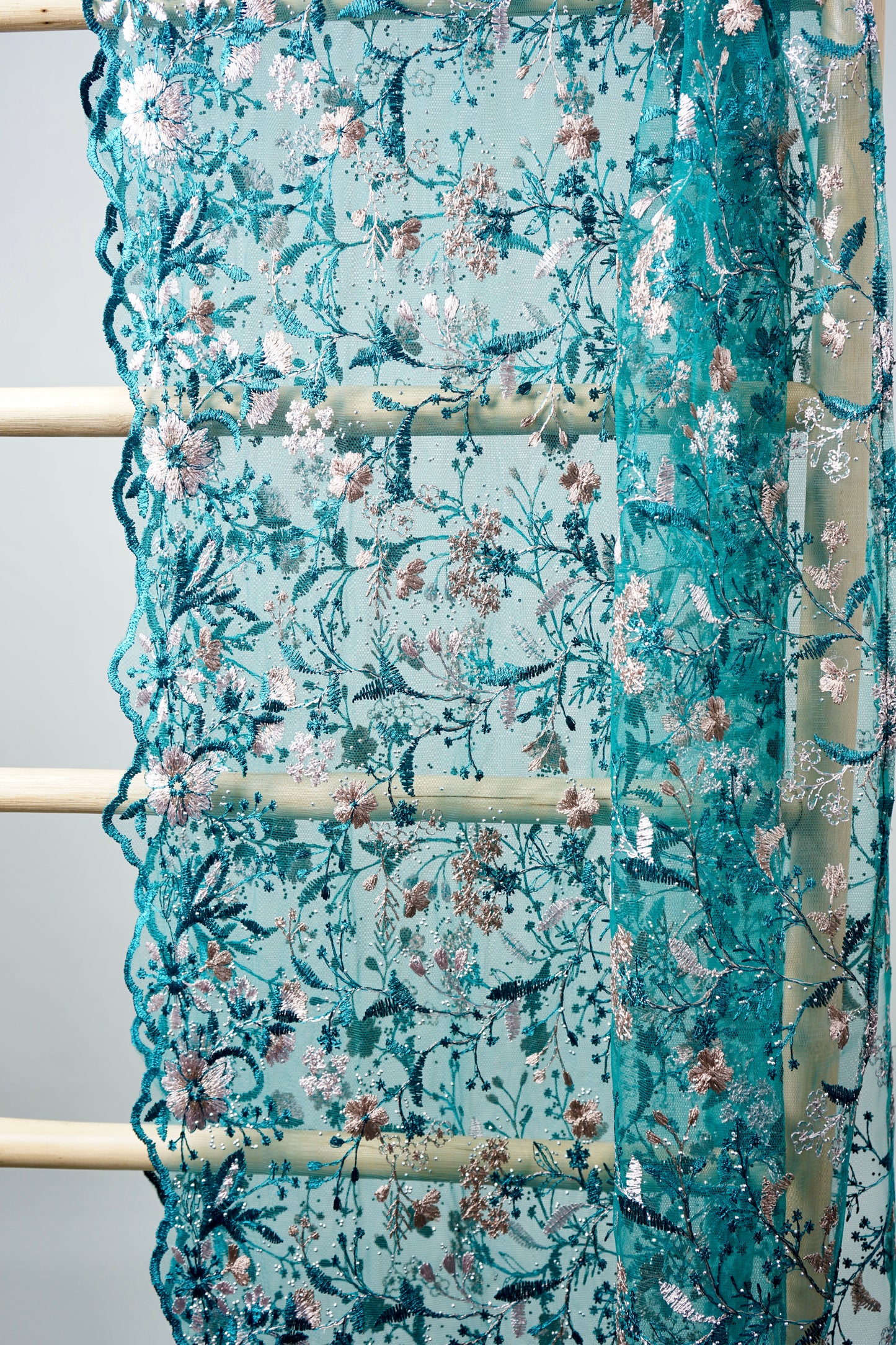 Azalea Bejewelled Selendang in Emerald Green