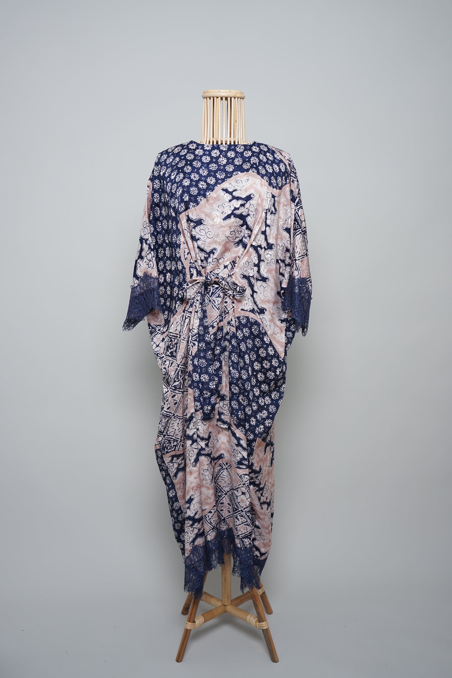 Kesuma Melur Kaftan in Navy Blue