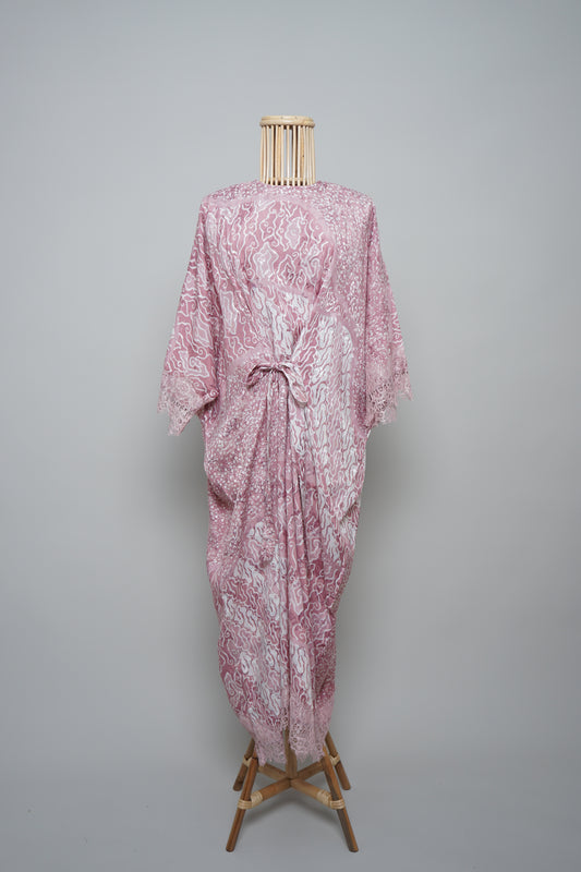 Kesuma Melur Kaftan in Pink