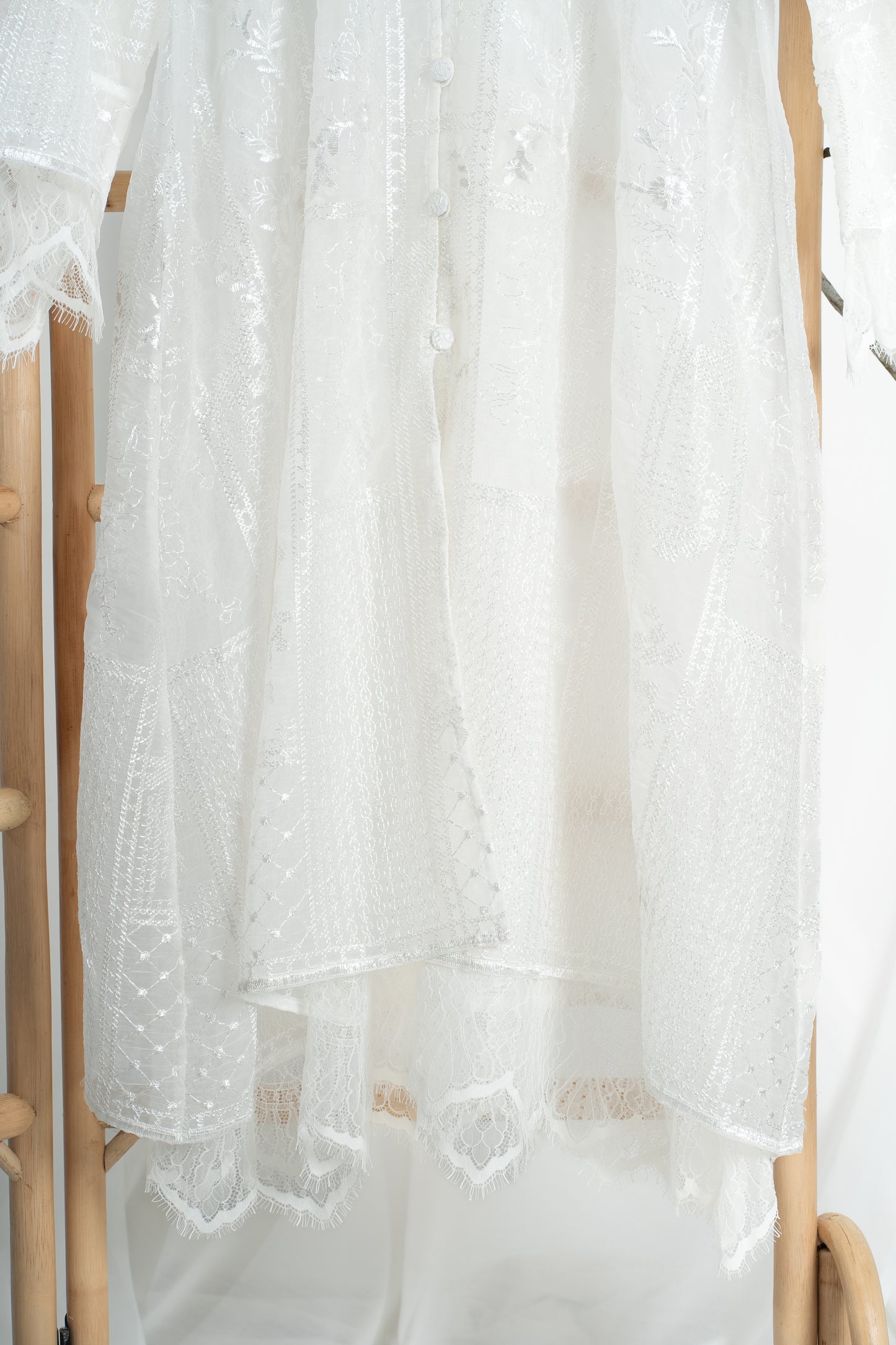 Anggun Fully Embroidered Lace Kurung Top in White