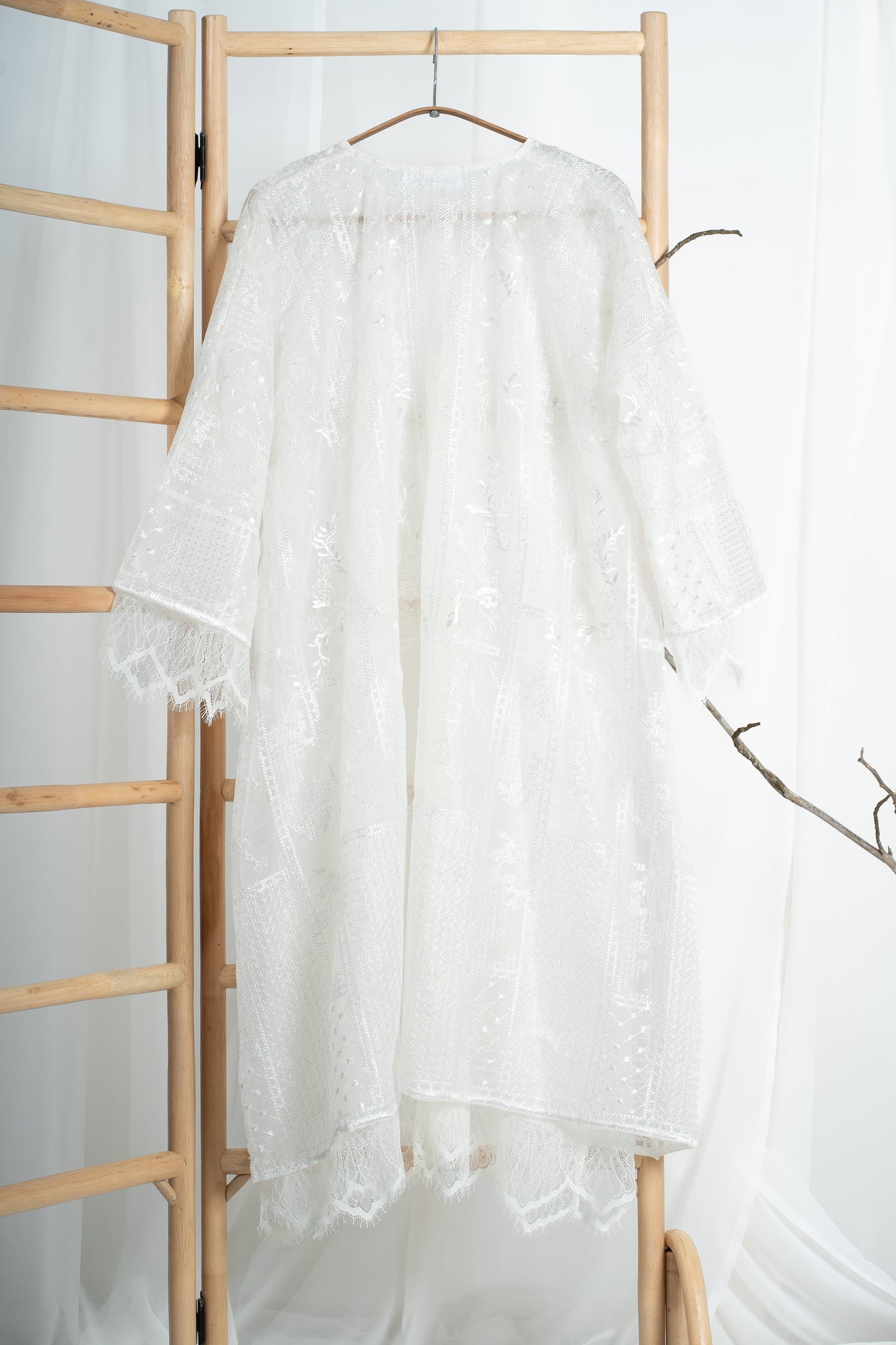 Anggun Fully Embroidered Lace Kurung Top in White