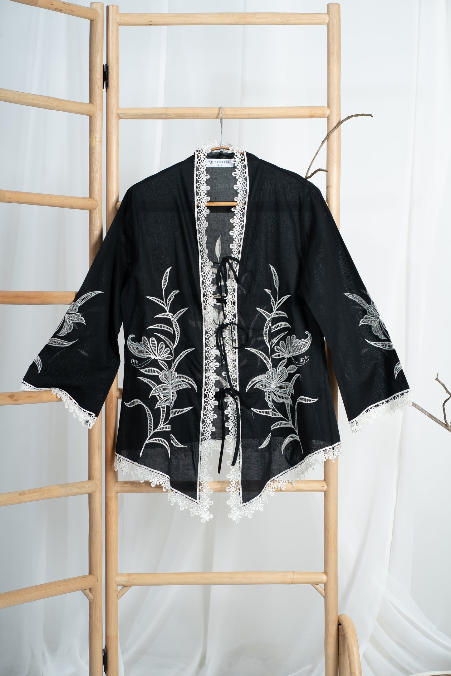 Rerama Hand Embroidered Kebaya Top in Black & White