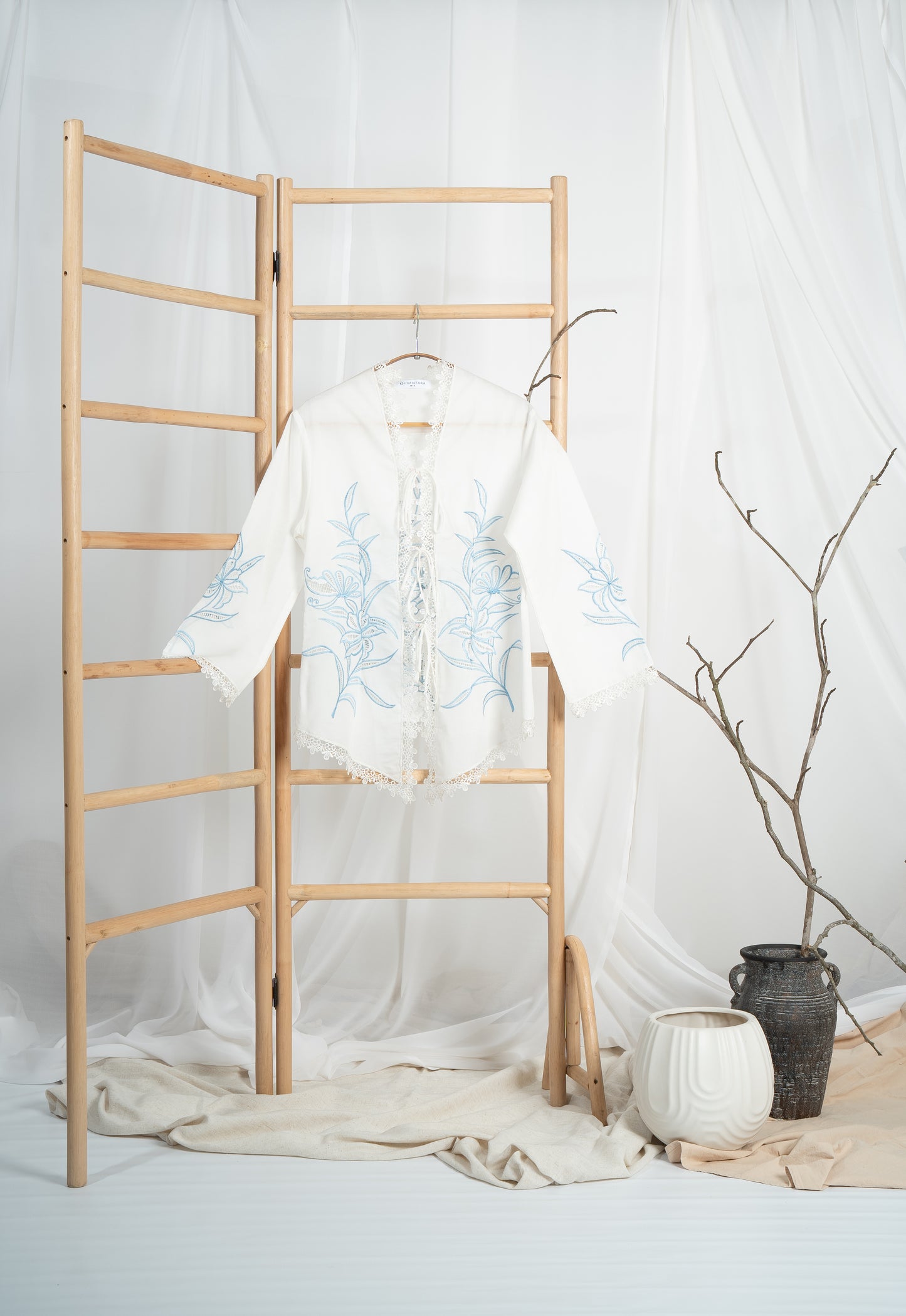 Rerama Hand Embroidered Kebaya Top in White & Blue