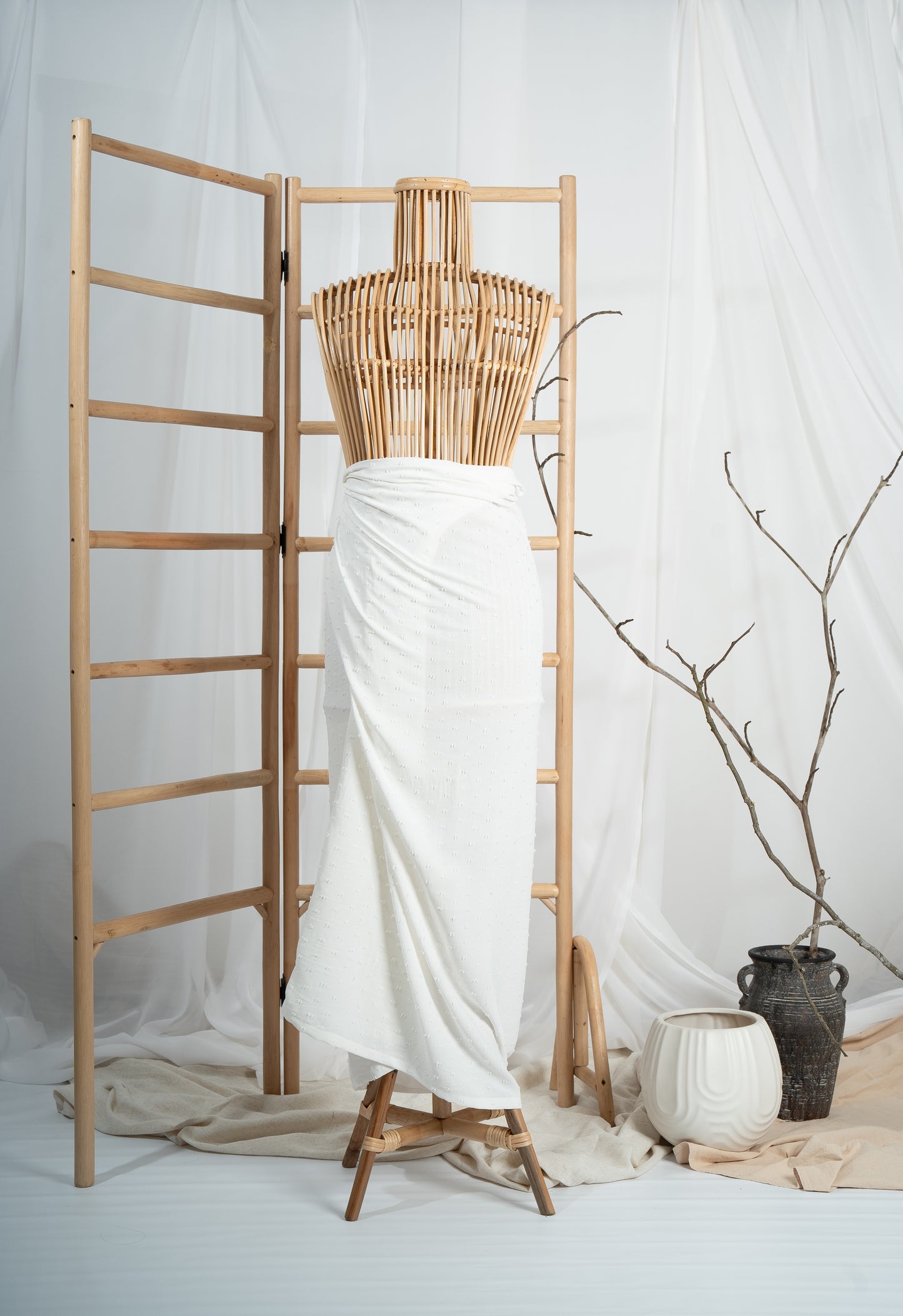 Seri Non-Slit Instant Textured Pareo in White