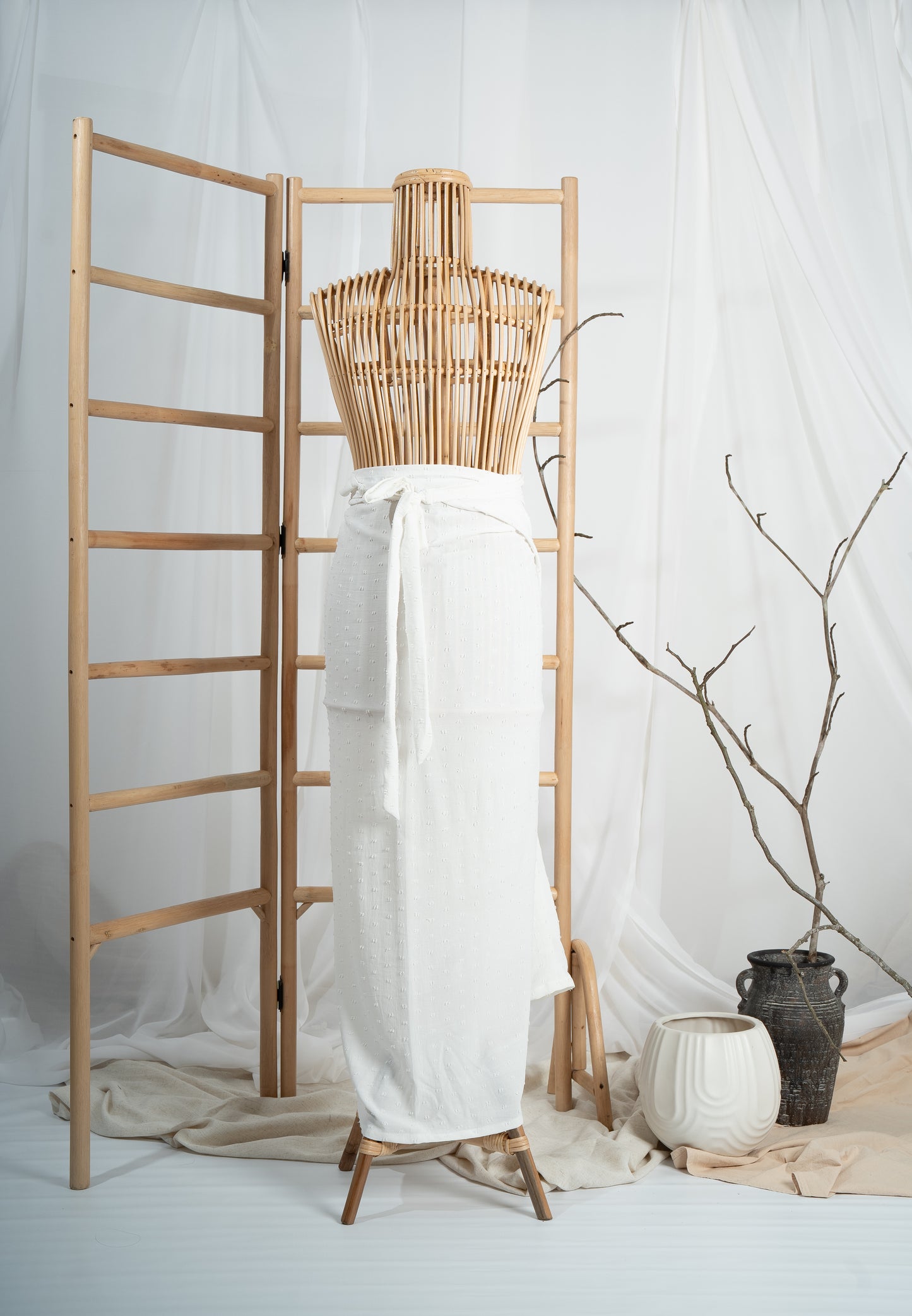 Seri Non-Slit Instant Textured Pareo in White