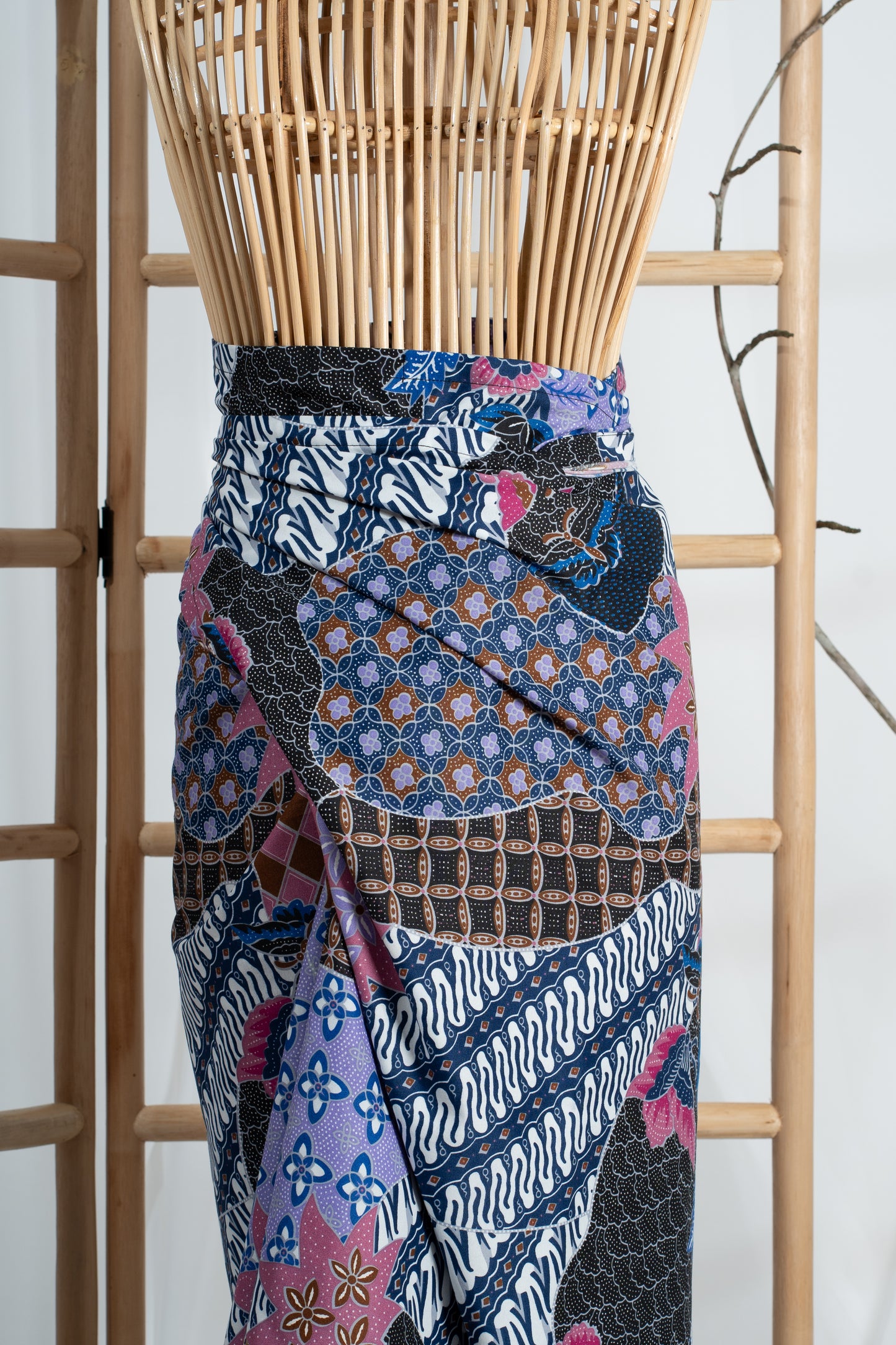 Rerama Non-Slit Instant Batik Pareo in Navy Blue