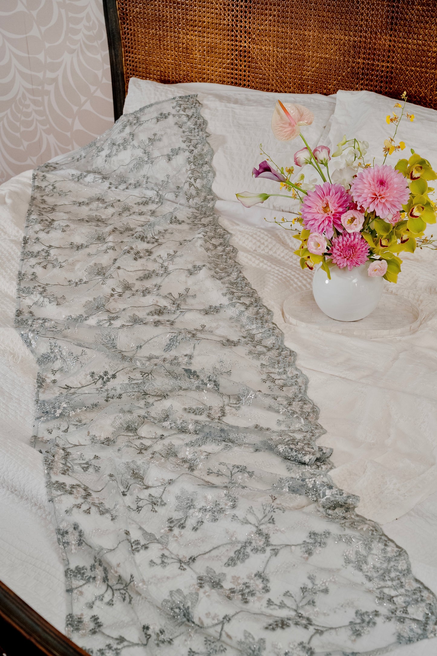 Naluri Bejewelled Selendang in Silver Grey & Ivory