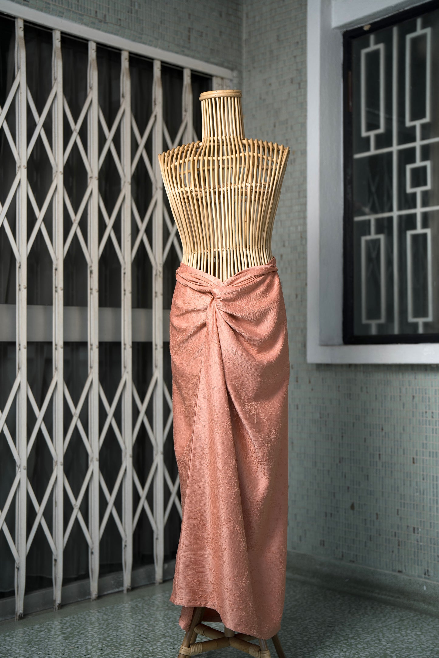 Indah Non-Slit Instant Embossed Pareo in Apricot