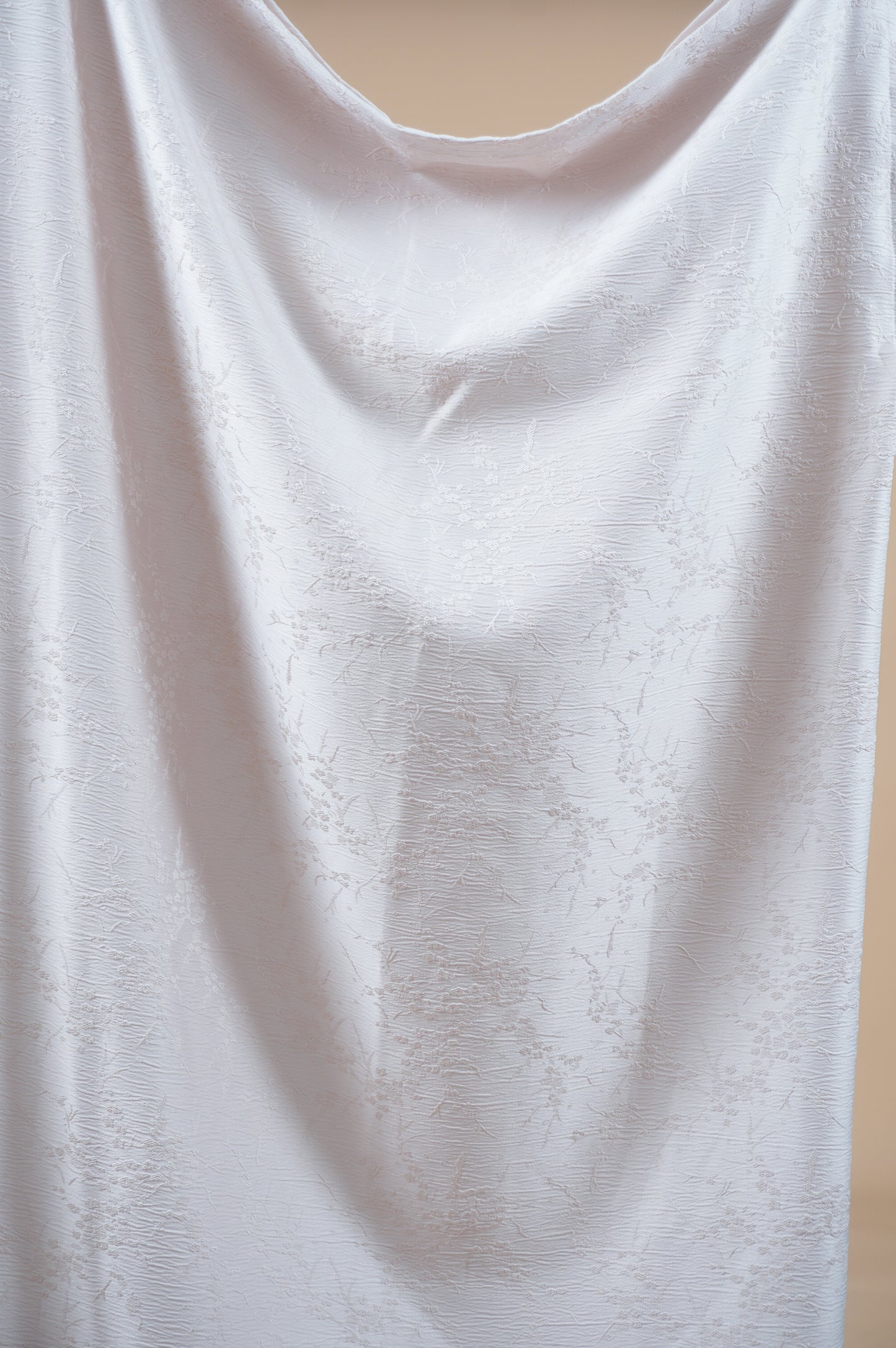 Indah Non-Slit Instant Embossed Pareo in Ivory Blush