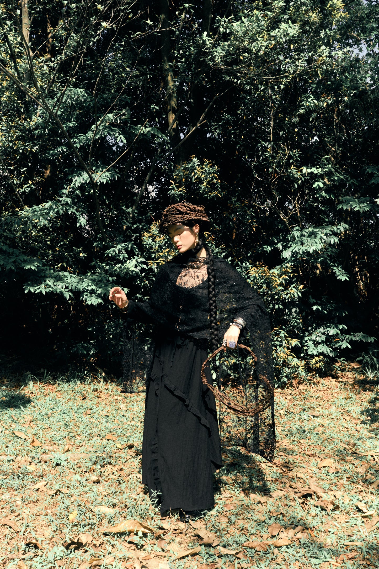 Rimba Sekar Selendang in Midnight Black
