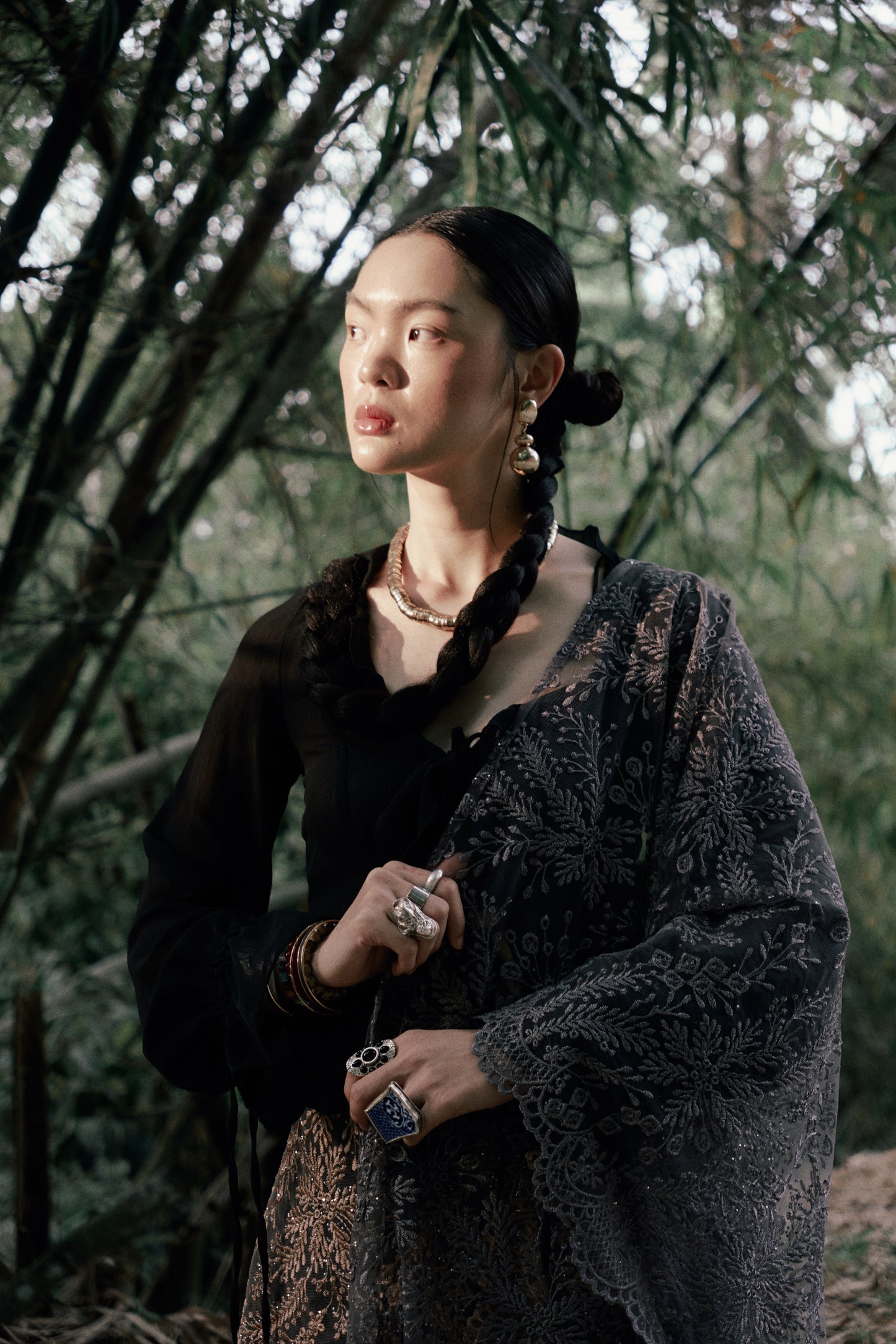 Rimba Tunas Bejewelled Selendang in Pewter Grey