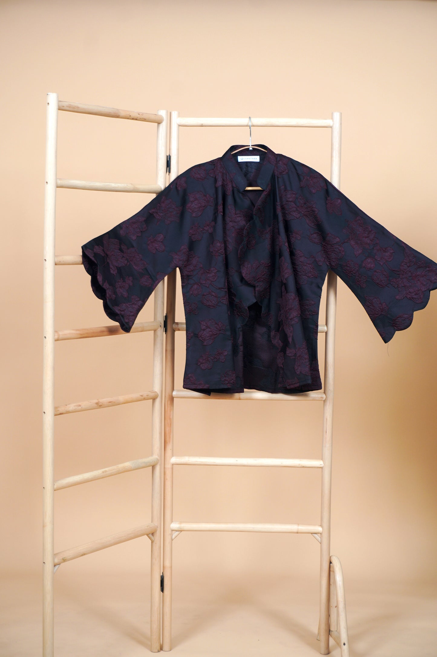 Renjana Janggan Scallop Buttonless Top in Deep Burgundy