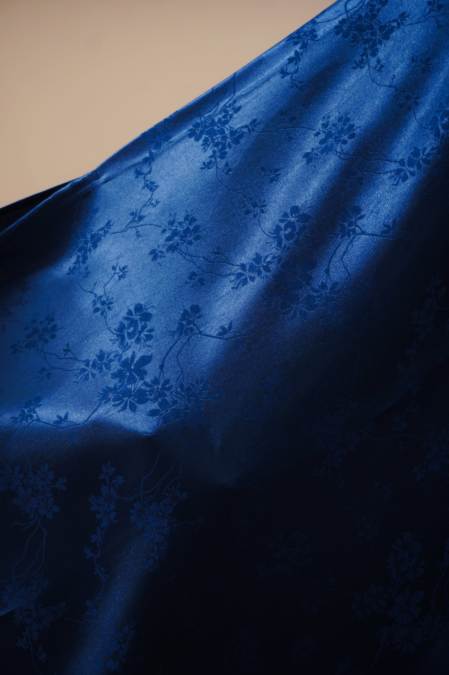 Indah Non-Slit Instant Embossed Pareo in Dark Blue