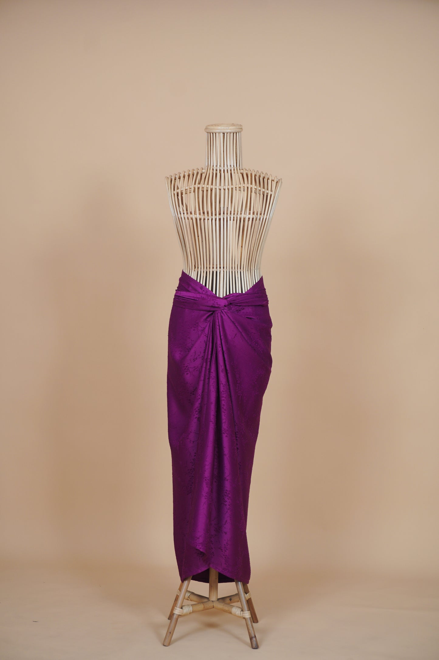 Indah Non-Slit Instant Embossed Pareo in Royal Plum