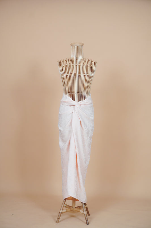 Indah Non-Slit Instant Embossed Pareo in Soft Peach